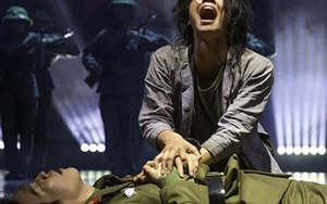 Nhạc kịch "Miss Saigon" thắng lớn tại giải WhatsOnStage